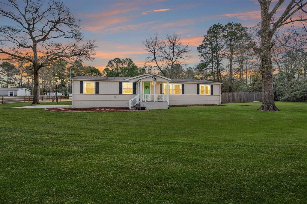 14604 Hasara Lane, Willis, TX 77378