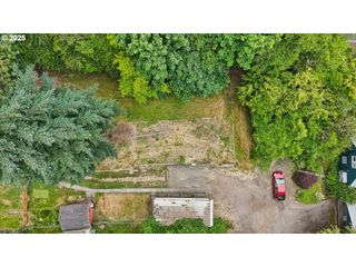 137 S ORCHID Ct, Portland, OR 97219