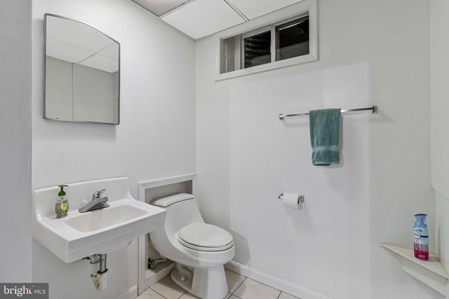 2213 APPLE TREE LN, Silver Spring, MD 20905