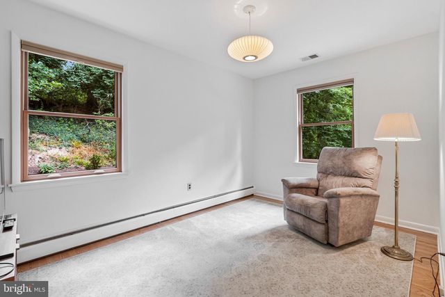 2213 APPLE TREE LN, Silver Spring, MD 20905