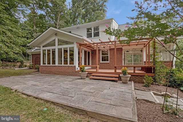2213 APPLE TREE LN, Silver Spring, MD 20905