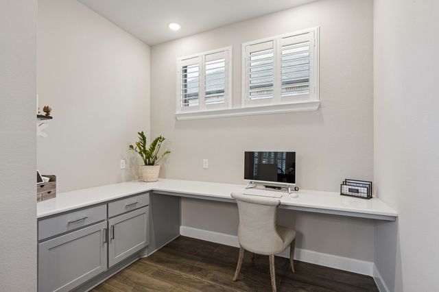 2918 Deerhurst Drive, Highland Village, TX 75077