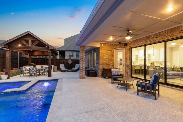 2918 Deerhurst Drive, Highland Village, TX 75077