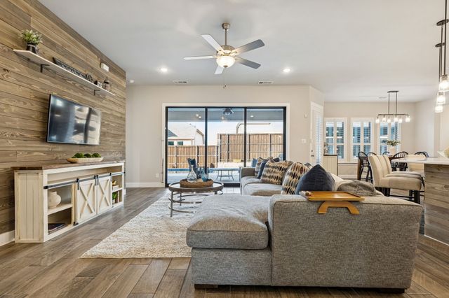 2918 Deerhurst Drive, Highland Village, TX 75077