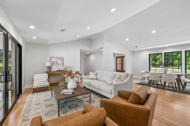 8011 Wikle Rd, E, Brentwood, TN 37027