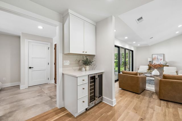 8011 Wikle Rd, E, Brentwood, TN 37027