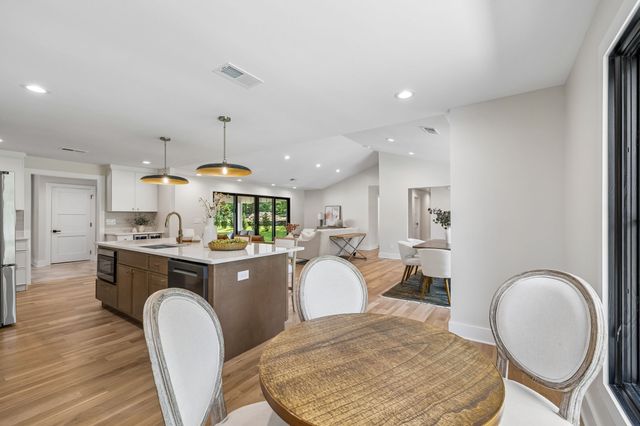 8011 Wikle Rd, E, Brentwood, TN 37027