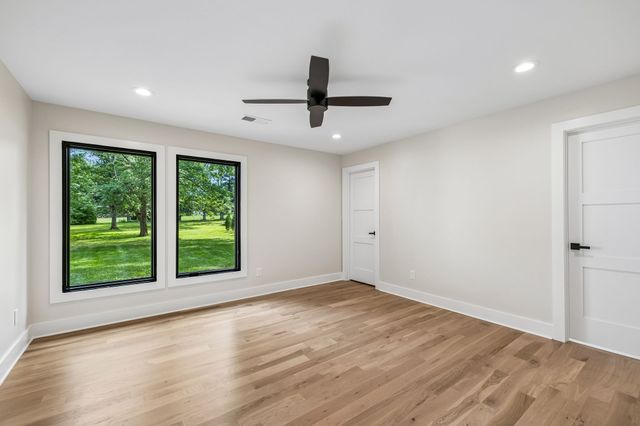 8011 Wikle Rd, E, Brentwood, TN 37027