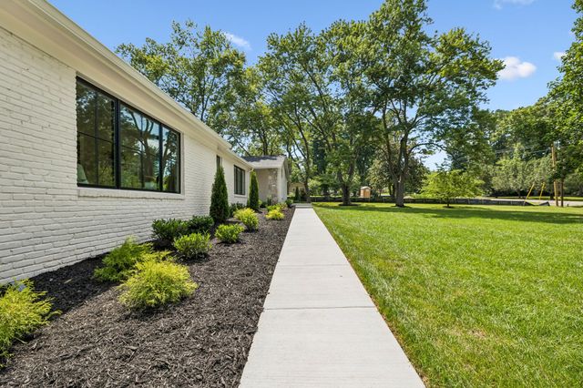 8011 Wikle Rd, E, Brentwood, TN 37027