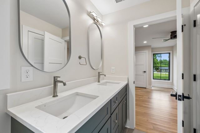 8011 Wikle Rd, E, Brentwood, TN 37027