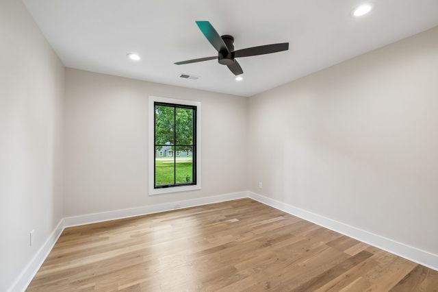 8011 Wikle Rd, E, Brentwood, TN 37027
