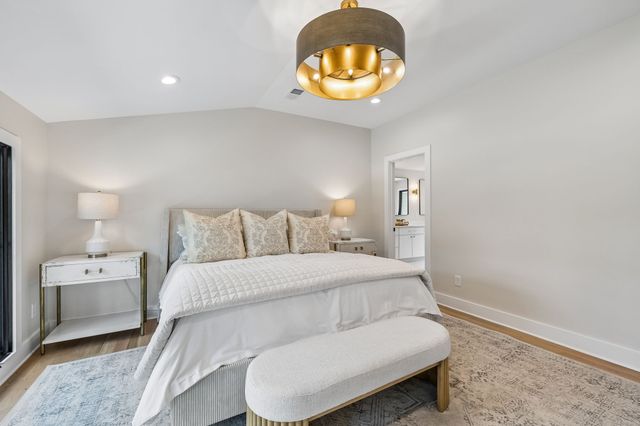 8011 Wikle Rd, E, Brentwood, TN 37027
