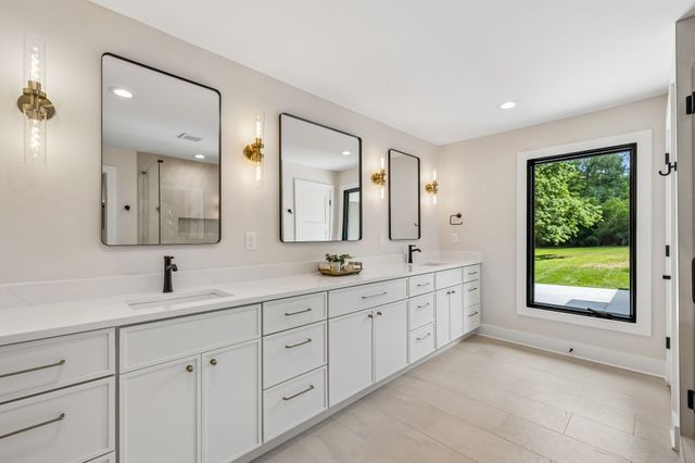 8011 Wikle Rd, E, Brentwood, TN 37027