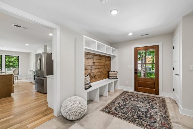 8011 Wikle Rd, E, Brentwood, TN 37027