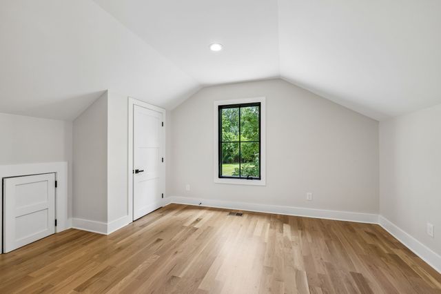 8011 Wikle Rd, E, Brentwood, TN 37027