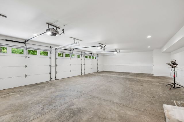 8011 Wikle Rd, E, Brentwood, TN 37027