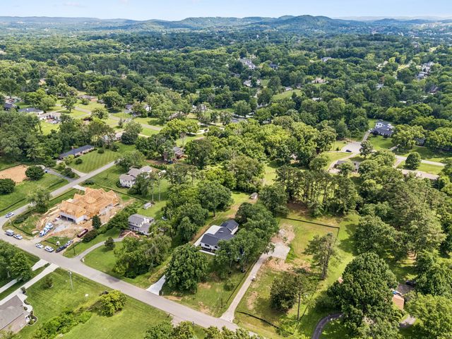 8011 Wikle Rd, E, Brentwood, TN 37027