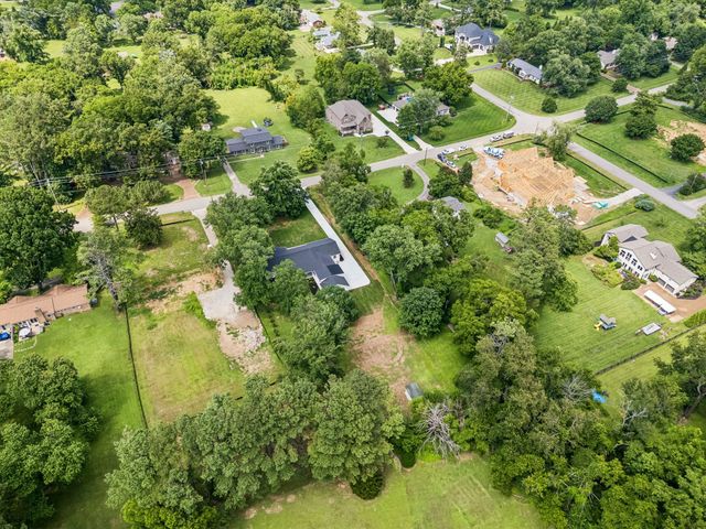 8011 Wikle Rd, E, Brentwood, TN 37027