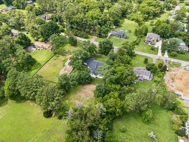 8011 Wikle Rd, E, Brentwood, TN 37027