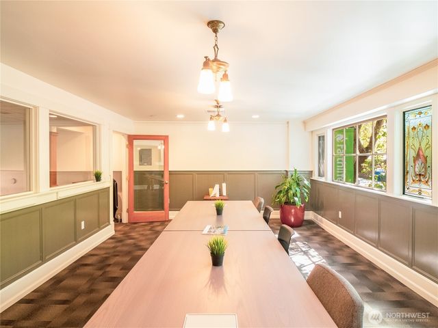 204 W Holly Street, Bellingham, WA 98225