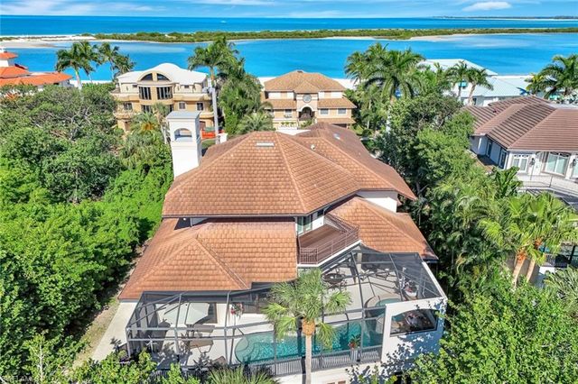 195 S Beach DR, Marco Island, FL 34145