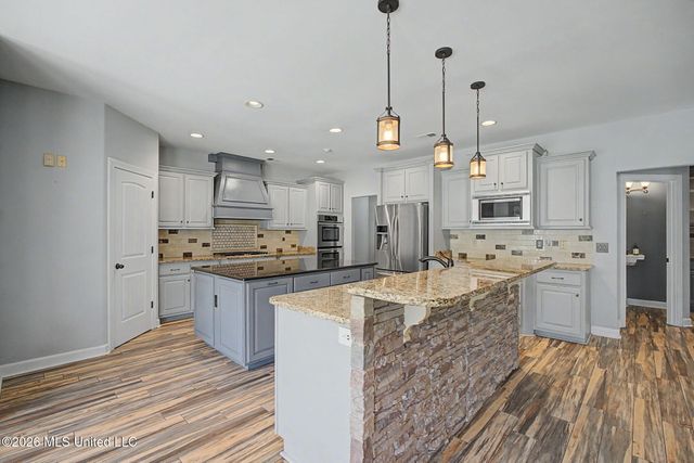6570 Rolling Hills Drive, Olive Branch, MS 38654