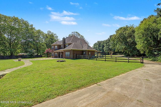 6570 Rolling Hills Drive, Olive Branch, MS 38654