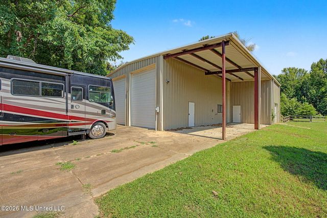 6570 Rolling Hills Drive, Olive Branch, MS 38654