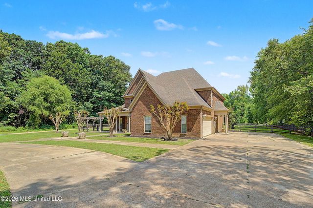 6570 Rolling Hills Drive, Olive Branch, MS 38654