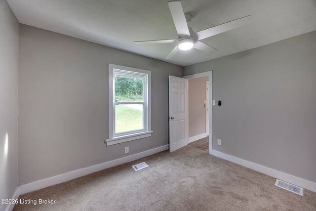 1010 Palatka Rd, Louisville, KY 40214