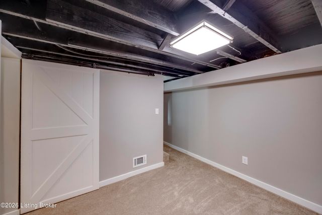 1010 Palatka Rd, Louisville, KY 40214