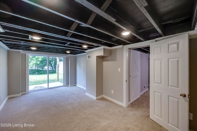 1010 Palatka Rd, Louisville, KY 40214