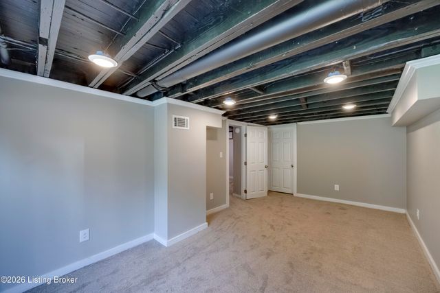 1010 Palatka Rd, Louisville, KY 40214
