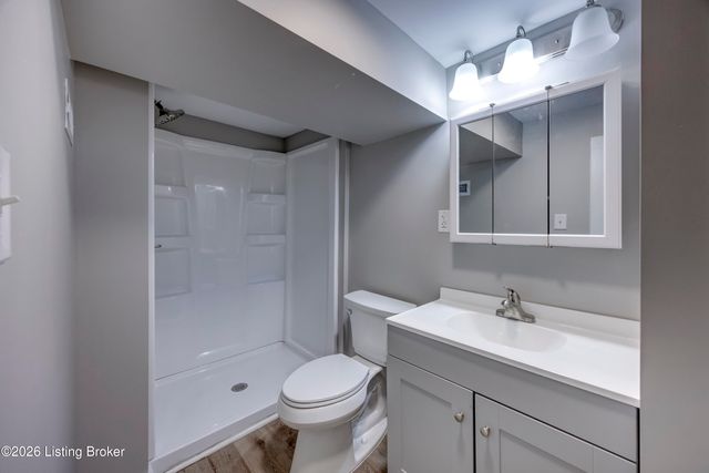 1010 Palatka Rd, Louisville, KY 40214
