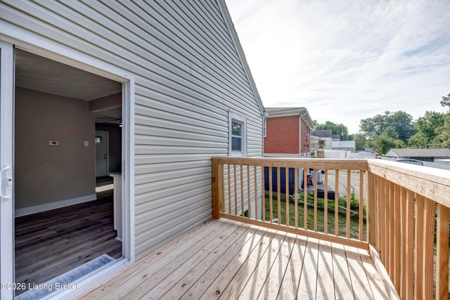 1010 Palatka Rd, Louisville, KY 40214