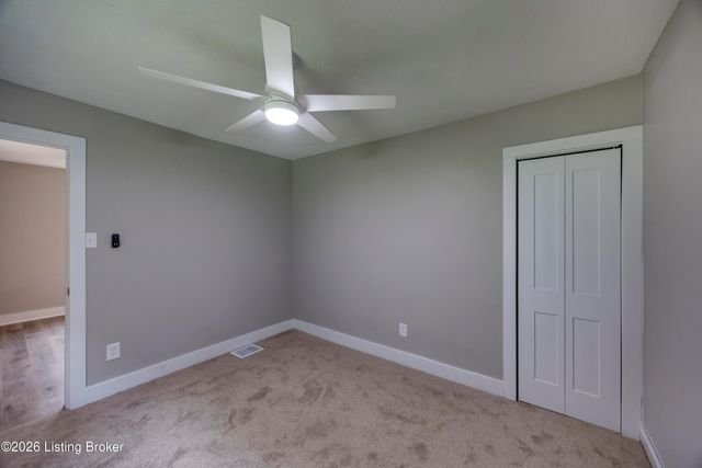 1010 Palatka Rd, Louisville, KY 40214