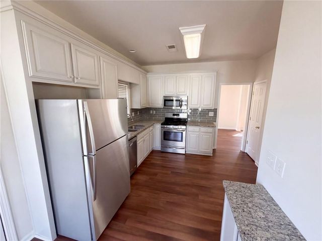 12 Columns Way, Newnan, GA 30265