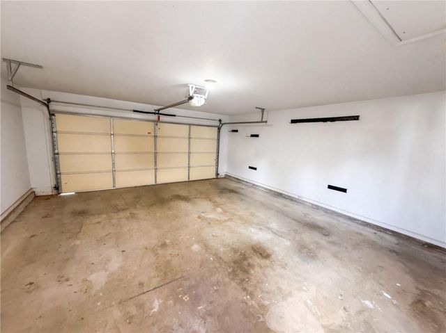 12 Columns Way, Newnan, GA 30265