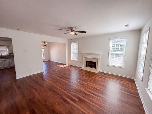 12 Columns Way, Newnan, GA 30265