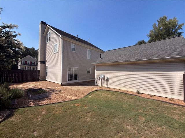 12 Columns Way, Newnan, GA 30265