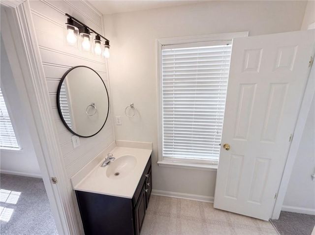 12 Columns Way, Newnan, GA 30265