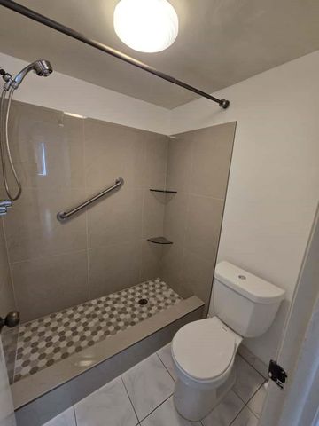 6195 Rock Island Rd 209, Tamarac, FL 33319