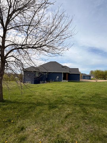 5737 Raven Point Road, Prior Lake, MN 55372