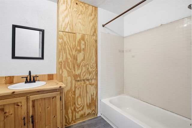 556 Ox-Bow Court, Burleson, TX 76028