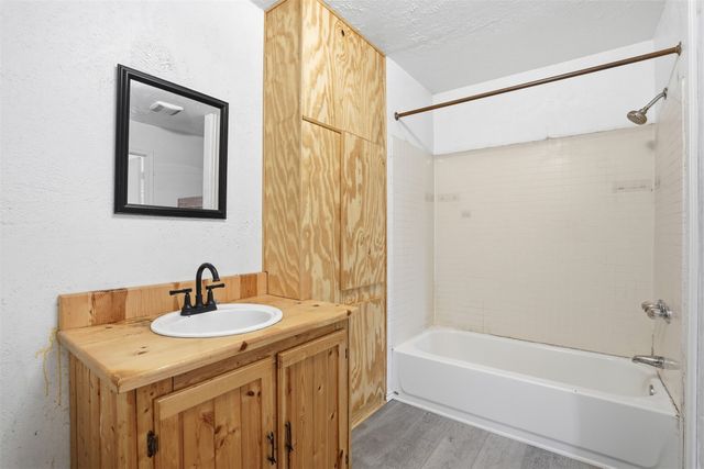 556 Ox-Bow Court, Burleson, TX 76028