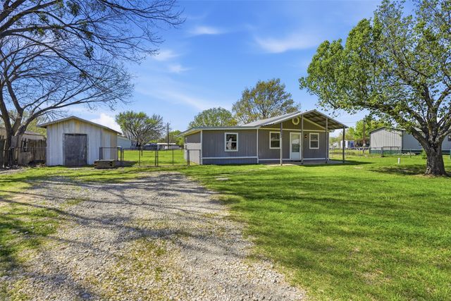 556 Ox-Bow Court, Burleson, TX 76028