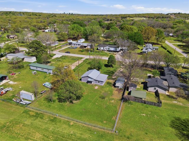 556 Ox-Bow Court, Burleson, TX 76028