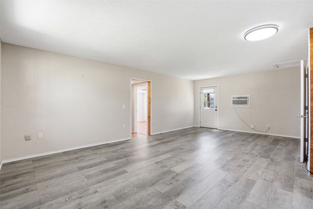 556 Ox-Bow Court, Burleson, TX 76028