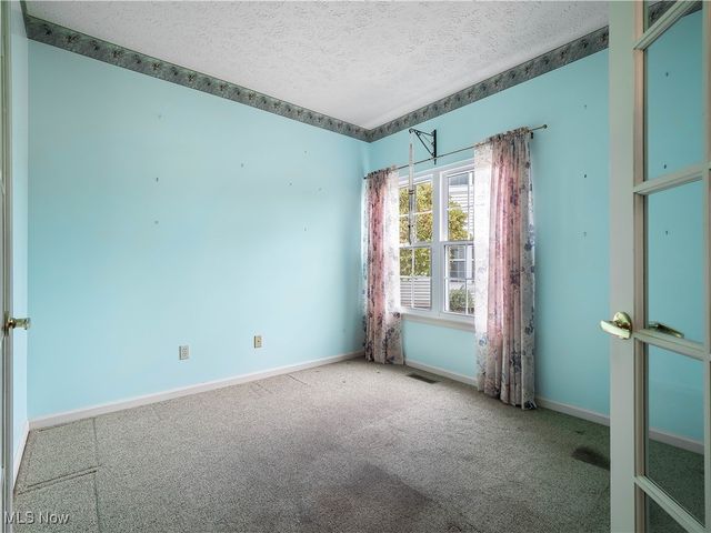 385 Vista Circle, North Olmsted, OH 44070