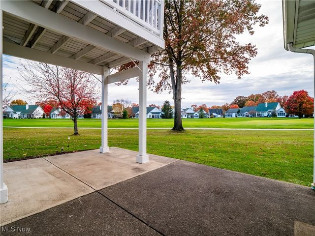 385 Vista Circle, North Olmsted, OH 44070